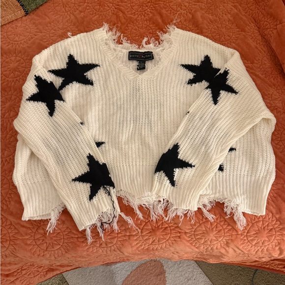 Polly & Esther Sweaters - Distressed Oversized White Sweater with Black Stars